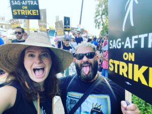 Katie Lowes Instagram - It’s G!!!!!!!!! 👅❤️✊🏻
#sagaftrastrike #unionstrong