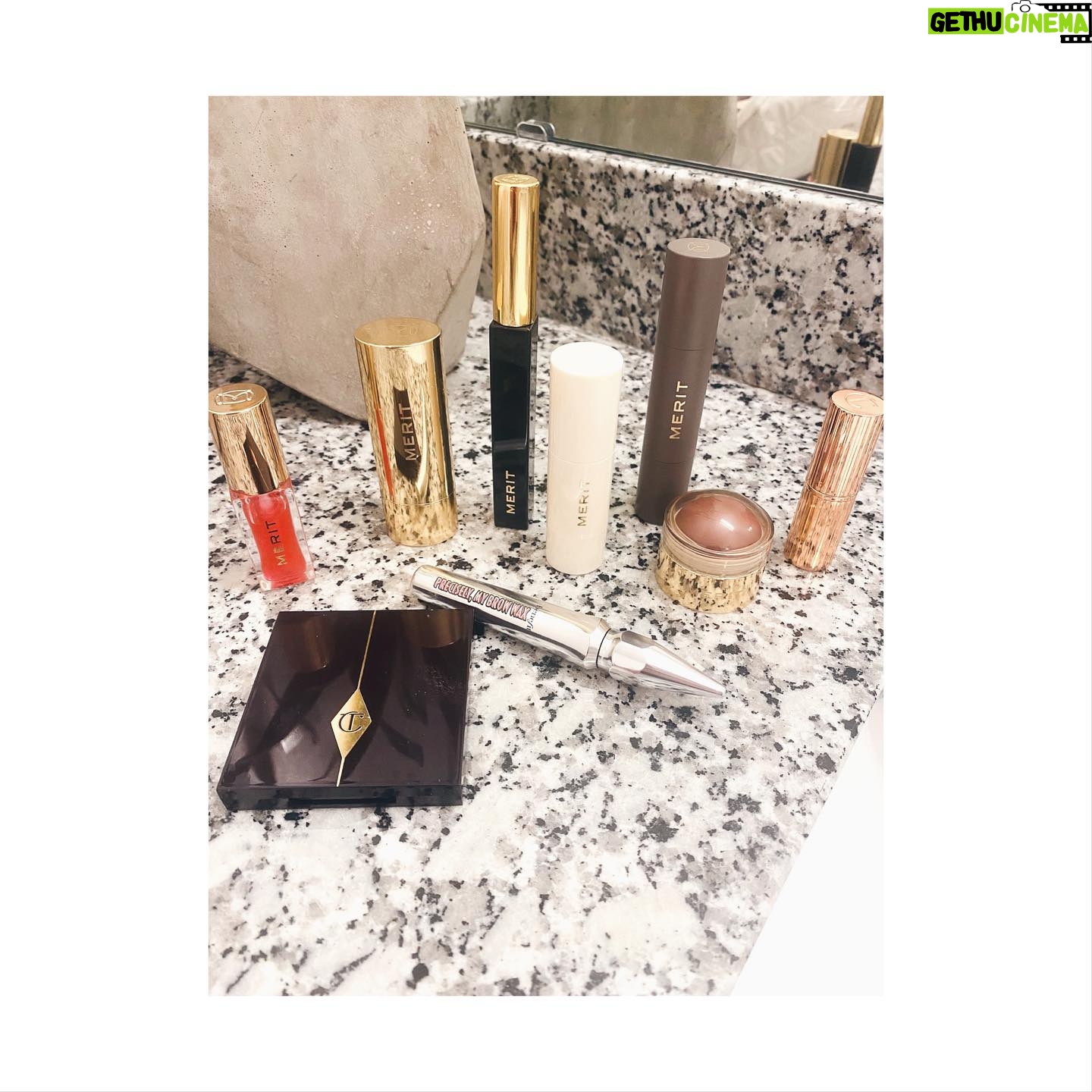 Katie Lowes Instagram - New BLOG POST up with @ktqlowes I already told you how much I love Katie last week.. but this is one of the many reasons why- No one has ever answered their Q & A so quickly and she’s one of the busiest people I know !! She’s always so supportive & thoughtful!! Katie is currently going back and forth between LA & North Carolina filming a new show (The Hunting Wives), has 2 kids and more side-hustles than me and she still took the time to have a chat on my little Beauty Blog ~ She shares her beauty secrets, favorite makeup products, lasers, how she resets, raising a daughter, travel and so much more ~ 🖤 Check it out and let me know what you think!! • Katie’s stash @merit • Reset at @_pause.studio_ • Wanderlust • Scenes from her nightstand at the hotel with @we_evolvetogether @oseamalibu @poppyandpout the Hunting Wives - the series she’s on • Scandal shoots • Behind the scenes • • • • #beautyblog #newblogpost #katielowes #lifestyleblogger #wellness #beauty #makeup #skincare #beautyinfluencer #wanderlust #traveldiary #bagspill #beautysecrets #localguide #drugstorebeauty #passionpassport #meritbeauty #daydreaming #travel #scandal #scandalabc #gladiators #followalong #currentlyreading #currentlyloving #makeupartist #beautybloggers #beautytips