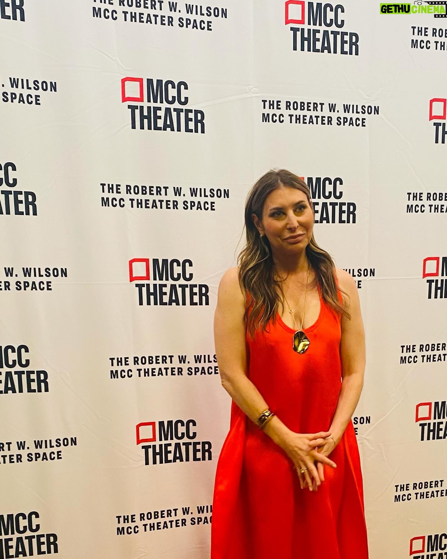 Katie Lowes Instagram - Meet Jana Bezdeck: dear friend, @iamatheatre board member extraordinaire, & incredible theatre producer who’s play just opened at MCC and i got to be there for opening and it’s wonderful!! Please go see @lonelyfewmusical! Trip directed the sh*t out of it, treat yourself and go! NY Times loved it as much as I did. Also @pattenlauren can we be friends?!?