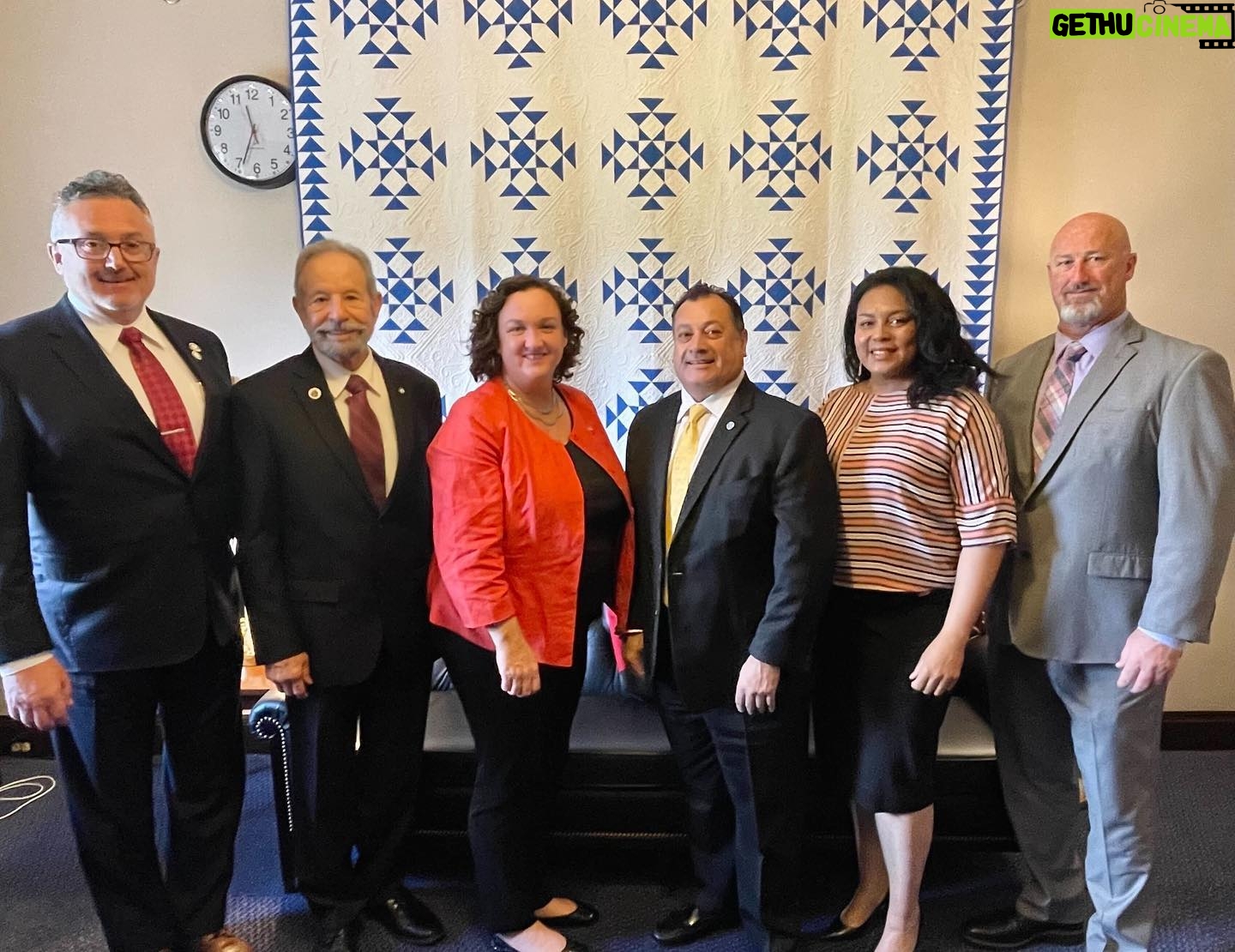 Katie Porter Instagram - I was delighted to welcome Los Angeles/Orange Counties Building and Construction Trades Council to my DC office for a conversation about the future of infrastructure in California and how Congress can continue to invest in good-paying union jobs. Thanks for coming by!