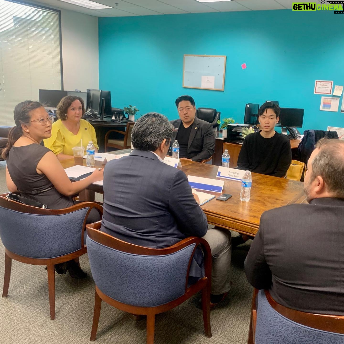 Katie Porter Instagram - Small businesses are critical to our local economy. I recently hosted a roundtable with Asian American small business owners from Orange County and other federal government officials to discuss how we can better support their entrepreneurship. #AAPIHeritageMonth