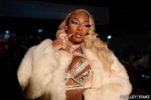 Katori Hall Instagram - First stop of the Tina Snow Hoes Up, G’s Down Tour is The Pynk in Chucalissa, Mississippi!!!!! Big Murda’ nem ain’t playing!

Where y’all want @theestallion   @j_fonz to slide thru next?

@pvalleystarz