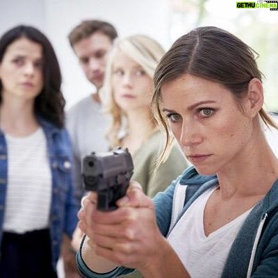 Katrin Heß - 9.3K Likes - Heute Abend noch einmal im Einsatz um 21.15 Uhr auf #RTL #alarmfürcobra11 #jennydorn #action #onscreen #werbung #timetosaygoodbye