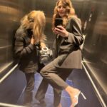 Katrin Bauerfeind Instagram - Sodele! Staffelfinale! Es war doch wieder ein wilder Ritt durchs Showbusiness, ne. Es ist jedes Mal eine Freude, ein Fest, eine Bereicherung und so ganz plump einfach schön! Selbst beim nochmal im TV schauen, wird‘s oft nicht langweiliger, sondern nochmal anders besser! Wie auch immer das möglich ist… Danke an alle, die wieder mitgefiiiiebert haben. Die Reise ist hoffentlich noch lange nicht zu Ende. —————— #wsmds @prosieben @jokoundklaas