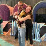 Katrin Bauerfeind Instagram - Sodele! Staffelfinale! Es war doch wieder ein wilder Ritt durchs Showbusiness, ne. Es ist jedes Mal eine Freude, ein Fest, eine Bereicherung und so ganz plump einfach schön! Selbst beim nochmal im TV schauen, wird‘s oft nicht langweiliger, sondern nochmal anders besser! Wie auch immer das möglich ist… Danke an alle, die wieder mitgefiiiiebert haben. Die Reise ist hoffentlich noch lange nicht zu Ende. —————— #wsmds @prosieben @jokoundklaas