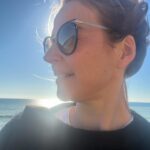 Katrin Bauerfeind Instagram - USA-Foto-Dump! Auf der Dachterrasse, Waffelwahnsinn, die „Fresse“ von Brando in der Pate - genial, Rosenmeer, Malibu, richtiges Meer, Männchen. tbc.