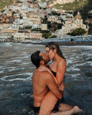 Katrina Bowden Instagram - Forever Valentine 💛