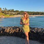 Katrina Bowden Instagram – A quick trip the the Big Island🌺 not shown: wild baby goats, which were a close second to the manta rays on slide 4😍