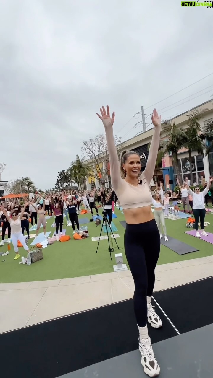Katrina Scott Instagram - My heart is so thankful and full today 🧡 We came together to provide over 50,000 meals to children looking for their next meal with @nokidhungry I’m so grateful for each and every one of you that came to support this amazing cause and connect with one another. Thank you to @thepoint_sb for hosting and welcoming us all! To join the next in-person workout, comment CLASS below and I’ll DM you right away! Special thanks to everyone who helped put this together @localitela & our sponsors @drinkag1 @dolepics for making it possible! Can’t wait to come together again 🙏🏼 xx Thank you @krizialo for this video recap! 📹