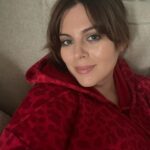 Katrina Weidman Instagram - Sunday vibes… perfect day to binge the “haunted farm” episodes of #travelthedead on my YouTube channel. Final part drops this Wednesday😉👻 #sunday #sundayfunday #sundayvibes #weekend #weekendtime #weekendvibes #paranormal #haunted #ghost #skinprep #benefitcosmetics #buxom #buxomlipgloss #cozy #cozyvibes