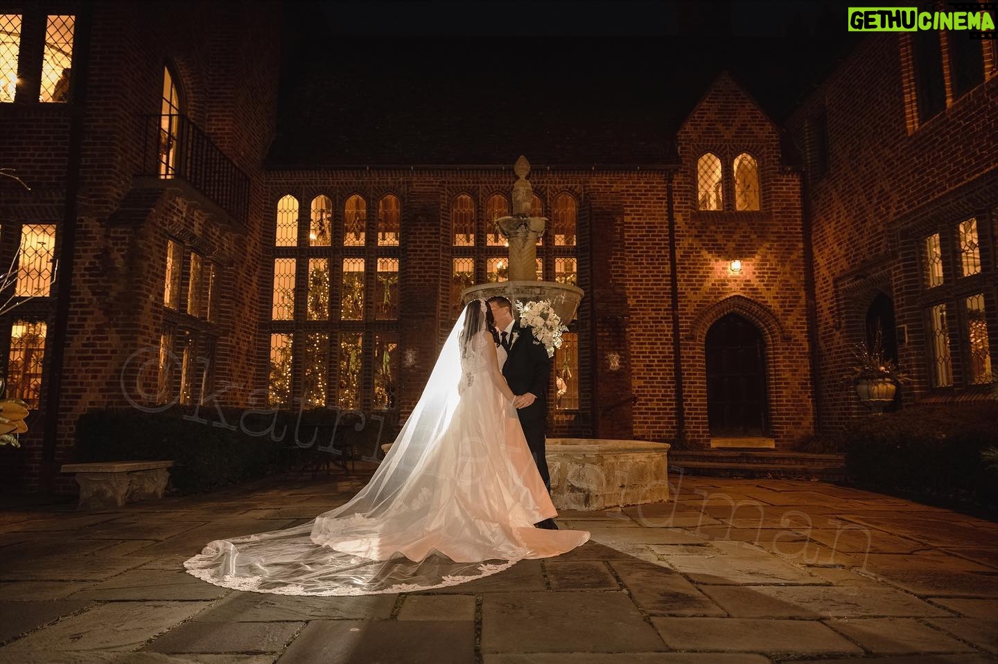 Katrina Weidman Instagram - Year 4 in the books ❤️ 🥳🍾🎉 #happynewyear #wedding #weddinganniversary #newyearseve #newyearswedding #newyearsevebride #justinalexander #justinalexanderbridal #customveil #handmadeveil #vintagelace