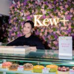 Katy Kung Instagram - 喜事連連！那麼快就踏入這一年最後一個月， 也是我最喜歡的十二月，挑戰仍然是不斷， 感恩，第三間Kew Cake分店正式開幕！ 感謝靈魂人物 @karenko_gaia， 感謝團隊 @gaiagroup.hk @kewpluscake 創造一個又一個的夢❤️ 也很想多謝大家的支持，K11 musea新店 每天兩整櫃的蛋糕，都被大家帶回家😘， 一起分享滿滿的快樂，我們會繼續做得更好！ 最後也想多謝，總是在我身邊陪伴我的 @ghlchan 🥰