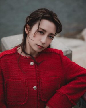 Katy Kung Instagram - Let’s take a bright shot on a cloudy day
其實陰天也能拍出理想的照片！

👗#marella