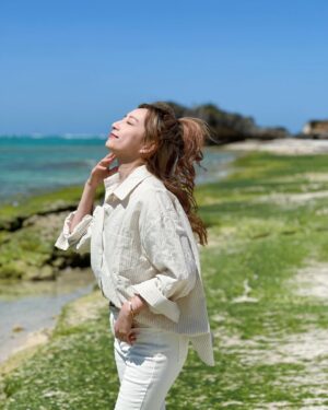Katy Kung Instagram - Okinawa🔆天公真的造美啊
天氣剛剛好 不太熱 陣陣涼風
在這麼繁忙的日子
給了我一個完美的旅程🥰
A wonderful trip in Okinawa
and it’s time to go back to work 😛