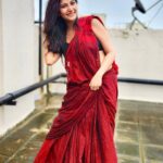 Kaushambi Chakraborty Instagram - আজ খুব মেঘ করুক টিপ টিপ সারাদিন.. যেখানে জল পায় তোর চিবুক! আর ইচ্ছেরা স্বাধীন❤️