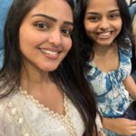 Kaustubha Mani Instagram - Smile. Sparkle. Shine. #artist #actress #beautiful #white #smile #sparkle #shine #choosetobehappy #positivevibes #sisters #family #fashionista #photooftheday #girlpower #instagood #instalove