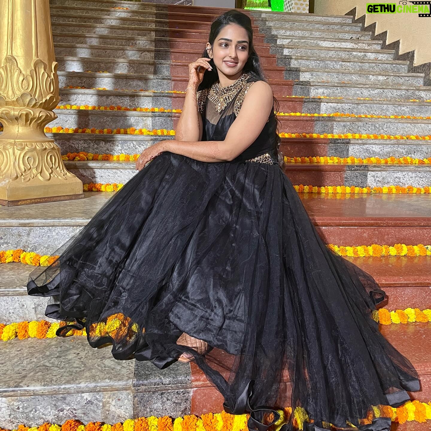 Kaustubha Mani Instagram - Limited edition!! Pc @hiranmayiiiii #artist #actress #amazing #beauty #babygirl #black #cantbereplaced #dream #dressup #elegance #fashion #fashiongram #goodvibes #heels #instagram #instadaily #instalike #love #laugh #live #model #nailedit #ootd #photography #style #shine