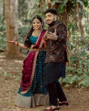 Kaustubha Mani Instagram - Trippin’ on you ❤️🧿 
.
.
.
.
.
Photography @storiesby.rg 
MUA @makeoverby_sowmyamanjunath 
Jewelry @velvetboxby 
Decor @sagasbysamagra