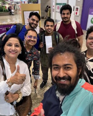 Kavita Seth Instagram - Singapore diaries, enjoyed every bit there, what an audience! Thanks @teamwork.sgp , thanks to my band @ashis.biswas.923 @kashikar_adwait @sandeepmishrasarangi sachin dhumal @lakir_mehta @nikbrownstone @sufi.manoj and specially @vipuljvashi777 who worked tirelessly .