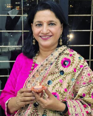 Kavita Seth Instagram - Shubh Deepawali, aapka har din khushnuma ho , prakaasvaan ho🙏🙏