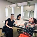 Kavka Shishido Instagram - . . 載せるタイミングを逸した写真を 年末だし載せてみる . NHKの番組でご一緒した平野ノラさん @noranoranora1988 と 兎に角良い写真を撮りたい奮闘ショット . 何処かに飛んでいっちゃいそうなノラさんが私のツボです . . こんなに真剣に遊んでくれるなんて 初めて会った気がしないわ なんて 光栄なお言葉も頂けて良き思い出