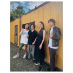 Kavka Shishido Instagram - . . 昨日は佐呂間町にて 「サロマ大収穫祭」 10年ぶりに参加致しましたー . 全然涼しくない快晴から始まり みるみる空が黒くなって大粒の雨 . 小さなディテールまで 何とも慌ただしい旅でしたが 楽しく終了致しました . . 久し振りの北海道！ 内に熱いものを秘めた道民の皆さんとの時間、最高でした . . 今日は貝になりつつ このワクワクの気分と共に 明日からまた頑張ります . . 次回このメンツでのライブは 10/13の単独ライブ！