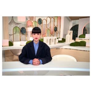 Kavka Shishido Instagram - .
.
すっかり遅くなりました
.
まさかのエンディングをお届けしてしまい
力不足を痛感しました
.
明日もまた
頑張ります
.
.
衣装
jacket,shirt,pants @tarohoriuchi
earring @garni_official