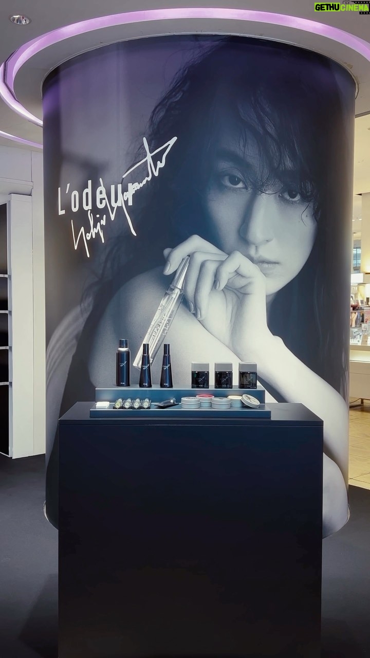 Kavka Shishido Instagram - . . “香水嫌い”のデザイナーが手掛ける“香り” 「L’odeur Yohji Yamamoto」 . 渋谷の西武A館にて ポップアップストア開催中です . . 絶妙な良い香りたち . . お近くに行かれた際は是非覗いてみて下さいね . . @yohjiyamamotoinc #ヨウジヤマモト