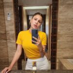 Kavya Keeran Instagram - REAL WEALTH IS A PEACEFUL MIND ✌️🤘 . . . . #instagram #vibes #yellow #love #foryoupage #outfit #MyWay #igdaily #igaddict #instalove #otddfashion #instagood #instamood #instadaily #celebrityshala @instagram #kavyakeeran