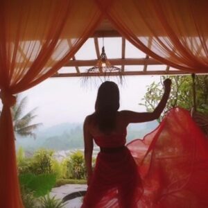 Kavya Keeran Instagram - Do not always walk on the bridge, there is also a world under the bridge. @magichillsbali 🤩
Happy labours day 😇 
.
.
.
.
#foryou #bali #nature #sky #sunset #clouds #ig #peace #balivibes #natureview #explorepage #bamboohouse #trend #trendingaudio #zenzone #serenity #sunkissed #goldenhour #instagood #beingme @instagram #kavyakeeran