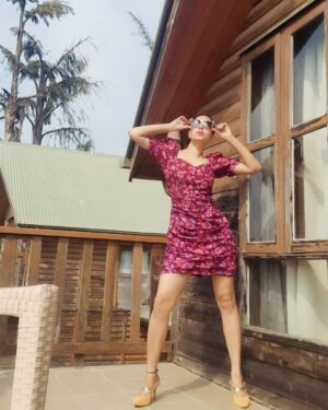 Kavya Keeran Instagram - The good things in life are better with u ✨️ 💛 
.
.
.
.
#picoftheday #igdaily #fyp #bollywoodgram #explore #bollywoodstyle #glamlove #igviral #celebrityshala #Instadaily  #Instafocus #Igworldclub @instagram #thinkposetive #kavyakeeran
