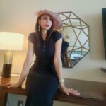 Kavya Keeran Instagram - Smtimes our attitude towards situation gives us energy which changes our life 🤩😇 . . . . #dubaivibes #instadaily #foryou #glamour #class #explorepage #asthetic #igdaily #igviral #black #blue @instagram #kavyakeeran