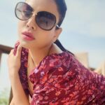 Kavya Keeran Instagram – Sometimes all u need is a simple thought & simple dress to make a statement ✨️ 😌 
.
.
.
.
#igdaily #glamlove #simpleyetstylish #natureview #ootdfashion #actorslife #igdaily #instalike #ig #instapic #mumbai #viral #likes #fashion #style #instadaily #actorslife #explorepage #stylegoals @instagram #kavyakeeran