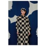 Kawaguchi Yurina Instagram - ． ． ． Marimekko F/W 2024 RUNWAY SHOW by R ． Marimekkoが「by R」に初参加し「Rakuten Fashion Week TOKYO」にてショーを開催。 Marimekkoの代表的なフラワーモチーフUnikko（ウニッコ）柄の誕生60周年ということで スタイリッシュでシンプルな、 それでいて存在感のある魅力的なアイテムで溢れていました…🌼 ． ． #RakutenFashion #RakutenbyR #marimekko #unikko60years