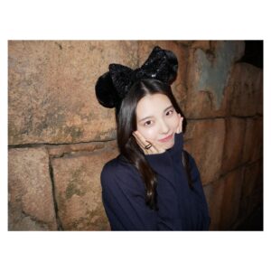 Kawaguchi Yurina Instagram - ．
すこし前のお写真になりますが…❄️
．
なかよしこ達と行ってまいりました~
普段3人以上で行くことが滅多いないので
待ち時間しりとりしたりゲームしたりと
永遠に笑って過ごしておりました🎅🏻
．
#川口の私服