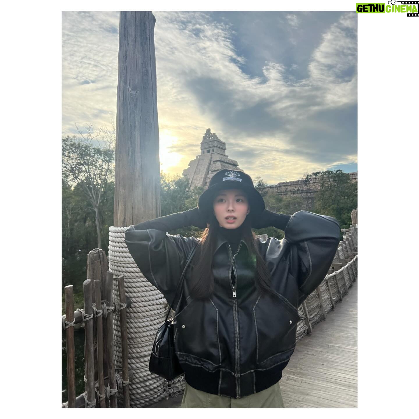 Kawaguchi Yurina Instagram - . 🎞️🖤 . #川口の私服 .