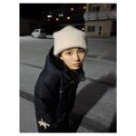 Kawaguchi Yurina Instagram - 冬の写真たち、まだ間に合いますよね？🎅🏻 ． 寒暖差のある日々続きますが ゆりしすよく食べてよく寝て、元気でいてね~!