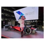 Kawaguchi Yurina Instagram - ． 六本木ヒルズアリーナにて開催された 「NISSAN FORMULA E ROPPONGI CIRCUIT」 参加させて頂きました🚗 ． 特設サーキットにて 日産のフォーミュラEマシンを 高星選手による華麗なレースパフォーマンスと 素敵なバンドダンサーの方々との共演に、 格好良さのあまり心の声が漏れてしまいました… ． 3月30日には日本初のフォーミュラE世界選手権 「Tokyo E-Prix」が開催されます。 日産は日本の自動車メーカーとして唯一参加してるそうです！ 当日のレースも楽しみですね🚗　 ． #pr #NISSAN #FormulaE #NissanFormulaE #FormulaETokyoEpix #日産 #EV #NissanNismo #Nismo #電気自動車 @nissanjapan ． 本日の素敵なお衣装♡ Jacket, Shorts, Blouse: @msgm Accessories: @abiste_official ． ．