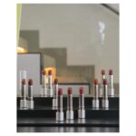 Kawaguchi Yurina Instagram - RMK 2024　Exclusive Event at Hotel Toranomon Hills 　-Dewy Melt Lip color&Luminous Makeup Base- ． 4/5発売の新作 リップベースライナー(お気に入りは02チェルシーブリック)、 デューイメルトリップカラー(お気に入りはEX-02ルミナスライラック) 万能すぎて目から鱗でした… 今年のベスコス出逢ってしまいました…♡ ． それぞれの単色使いは勿論、 ライナーとリップでグラデーションにするのも素敵だし リップ2色でレイヤードするのもおすすめです♡ ． ちなみにこの日の私のリップは EX-02ルミナスライラックと04ルビーラビリンス 2色を使用しております💄 #PR ． 本日の素敵なお衣装 Jacket, Skirt @haengnae_official Accessories: @yurika_akutsu Shoes: @randa_pic ．