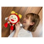 Kayako Abe Instagram – 🌸卒業🌸

６年間、お天気コーナーを担当させていただきました、めざましテレビを本日卒業しました！

どんな日も、どんな朝も、めざましテレビと共に過ごしてくださった皆様
本当にありがとうございます😊

実は今朝まであまり実感がなく、どんな気持ちでこの日を迎えるんだろうと思っていたのですが、、、
こんなにも、寂しいのですね😌

絶対にオンエアで泣かない！と決めていたのですが危なかったです！！
ギリギリ！耐えました！！笑

最後の放送が終わった瞬間、堪えきれず涙が溢れてしまったのですが😅

今日という日を、めざましファミリー、めざましスタッフ、お天気班、そして視聴者の皆様と共に迎えられたこと、本当に幸せです。

放送でも少しお話ししましたが、
私がお天気を担当した６年間、暑い日寒い日穏やかな日ばかりではなく
災害が起きてしまった日もありました。
伝えるということの責任を本当に感じた場面でした。

現場の方の命にかかわる情報を、しっかり伝えるということがキャスターとして十分にできたのかは正直いまも分かりません。
今まさに災害が起きている、という現場でテレビという媒体が機能していたのかも分かりません。
ただ、私はその時、あつかましくも1人でも多くの方に情報が届き危険から守ることができたらと強く思っていたことは確かです。

未だ、復旧作業が続いている地域の方に
一刻も早く日常、平穏が戻ることを祈っています。

６年間、本当に、本当にありがとうございました！

そして４月９日から、めざましどようびを
よろしくお願い致します✨

長くなってしまいましたが最後まで読んでくださりありがとうございます！

2022.4.1  阿部華也子