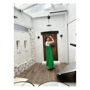 Kayako Abe Instagram - ♪

撮影してきた💛
たのしかったなぁ！

衣装
⭐️White tops、ストライプskirt
@jenne_official

⭐️green  one-piece
@geera_official

accessory
@0705suerte

shoes
@kanematsu_official