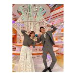 Kayako Abe Instagram - ♪ ダメなところはダメだよとしっかり叱ってくれる良きお兄ちゃんです👩🏽‍🤝‍👨🏼🌈 （衣装は提供して頂いたものです） #兄 #のような存在 #ノンストップ！ #めざましテレビ