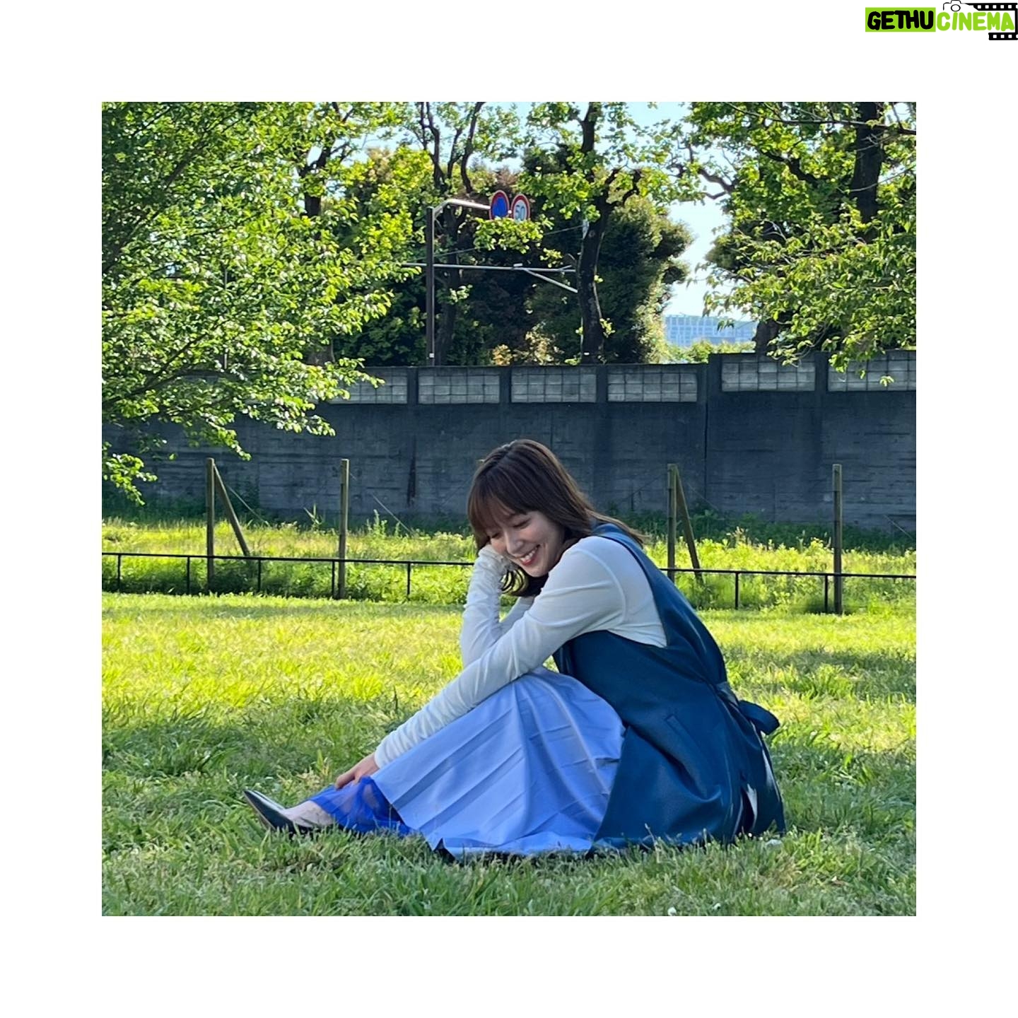Kayako Abe Instagram - ♪ アレクサのスキルで声を担当しました! 話しかけていただければ時報やお天気をお伝えします! ぜひ、お手持ちのアレクサに「アレクサ!阿部華也子」と話しかけてみてください♡ 時刻をお伝えします🤭 画像対応の機器では写真も出てきます🍒 1週間無料でアップグレードもできるみたいです! 新機能も追加予定なので お楽しみに🥰 (衣装は提供して頂いたものです) #アレクサ #amazonprime
