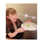 Kayako Abe Instagram - ♪ 暑い日が続きますね😳 しっかりお水と 塩分補給しましょ！🔥 先日友人に お誕生日祝ってもらった時の🩵