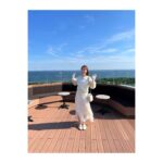 Kayako Abe Instagram - お知らせ♪ 10/30 12:00〜 フジテレビ　なりゆき街道旅　に出演しますー☺️ 今回は浦安をぶらぶら🚶🏼‍♀️ 美味しいものを食べたりお買い物したり ハプニングも！😂 ぜひ、ご覧ください！ 番組内で使っている可愛いお財布は @toffandloadstone さんのものです👛💚 （衣装は提供して頂いたものです） #なりゆき街道旅 #フジテレビ #浦安