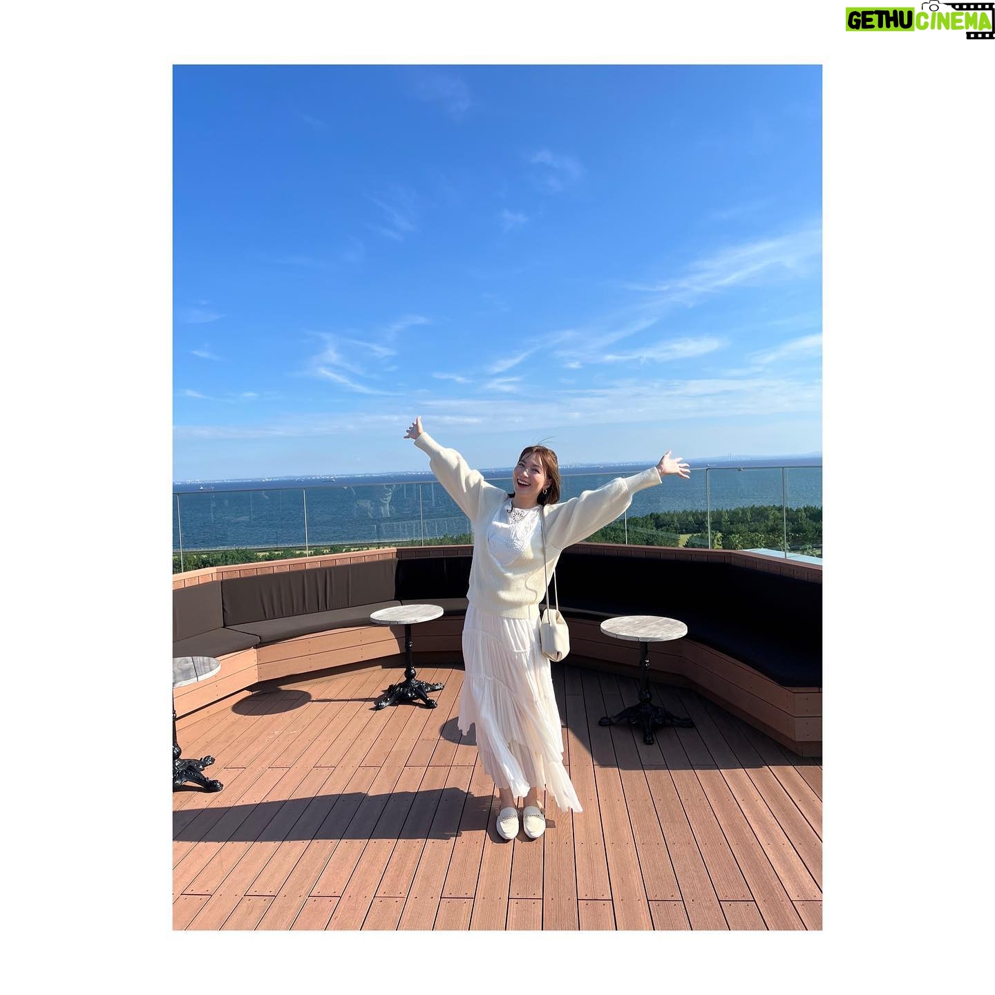 Kayako Abe - 20.2K Likes - お知らせ♪
10/30 12:00〜
フジテレビ なりゆき街道旅 に出演しますー☺️
今回は浦安をぶらぶら🚶🏼♀️
美味しいものを食べたりお買い物したり
ハプニングも!😂
ぜひ、ご覧ください!
番組内で使っている可愛いお財布は @toffandloadstone さんのものです👛💚
(衣装は提供して頂いたものです)
#なりゆき街道旅
#フジテレビ
#浦安