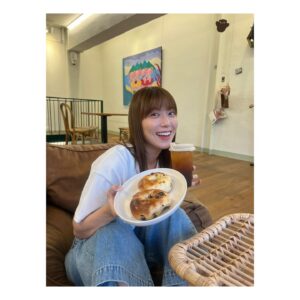 Kayako Abe Instagram - ♪

明日のめざましどようび
ぜひご覧くださいませ🥳

#めざましどようび