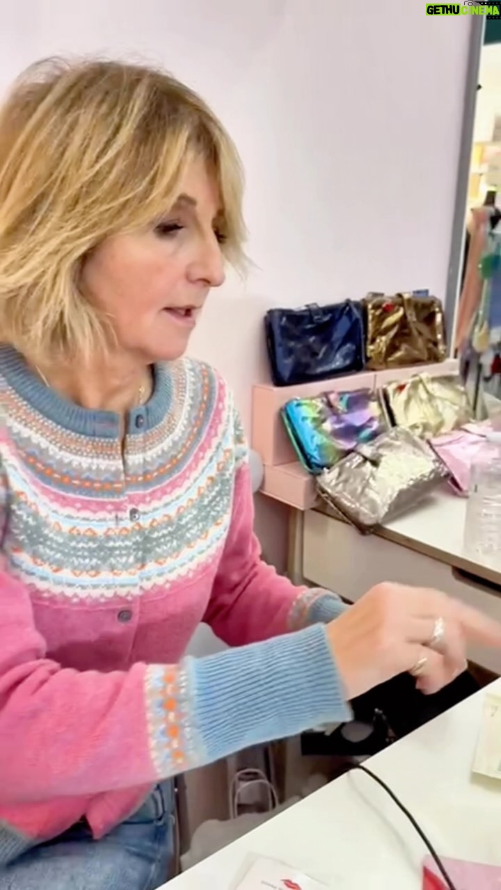 Kaye Adams - 1.2K Likes - Another day, another work experience girl… although this one wasn’t even invited!
Shall we add her to the Donna May London team?