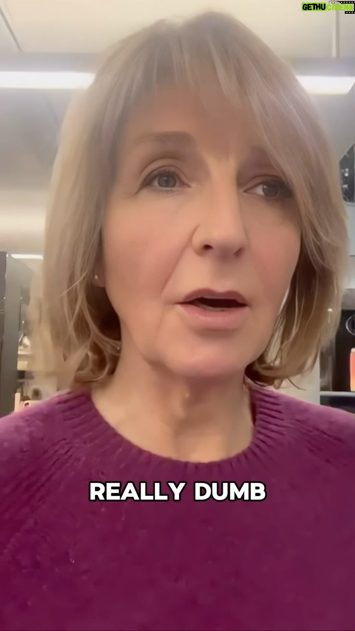 Kaye Adams Instagram - Struggling a bit at @bbc5live. Had to call for assistance to work the tap. Not good if you can’t make your own cup of tea.. Join me from 11 today… well that’s if I can find the studio and how to turn on the microphone…