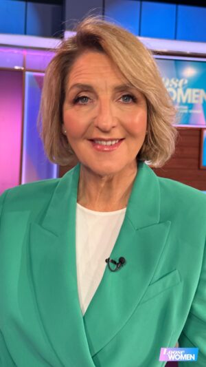 Kaye Adams Instagram - A day in the life of a Loose Woman with Kaye Adams 🙌

#loosewomen #kayeadams #adayinthelife #grwm